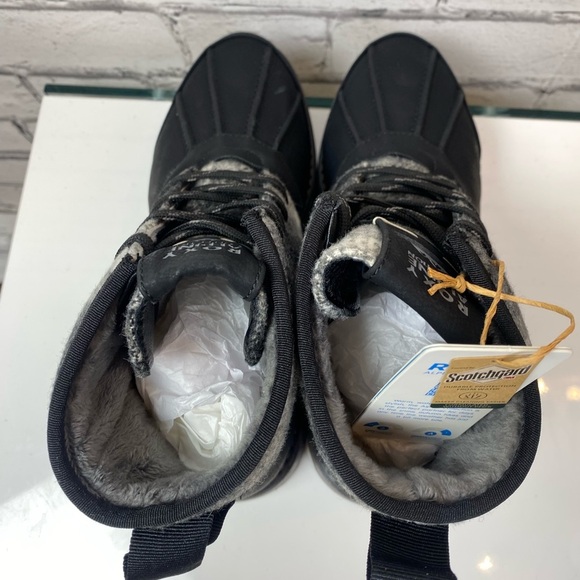 Roxy Hail Ya Black Plaid Flannel Waterproof Lined Ankle Boots size 9.5 NEW - Picture 7 of 12